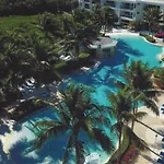 Licensed Mgr - 4/3.5 Modern Villa - Key Largo\'S Most Upscale Oceanfront Resort Destination!