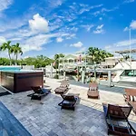 350A Waterfront Oasis With Hot Tub