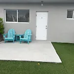 Waterfront Cabana 5 Key Largo