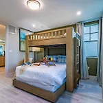 Coastal Oasis 44
