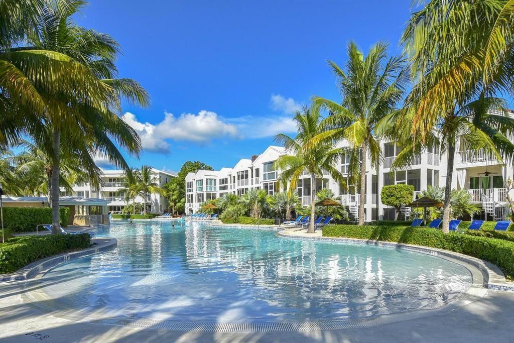 Licensed Mgr - 4/3.5 Modern - Key Largo's Upscale Oceanfront Destination! Key Largo