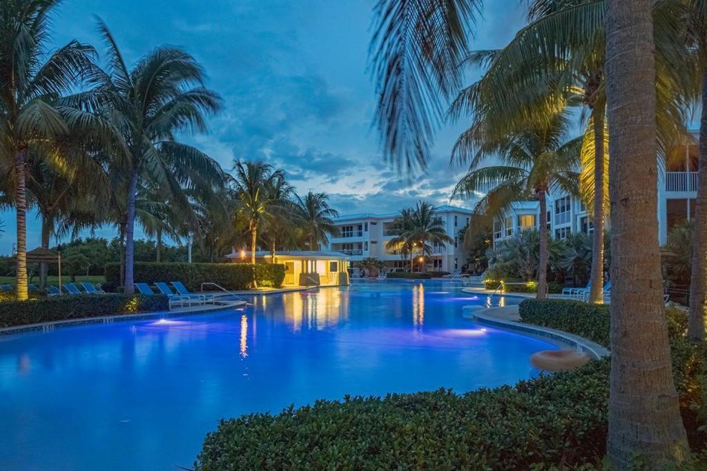Licensed Mgr - 4/3.5 Modern - Key Largo's Upscale Oceanfront Destination! Holiday home Key Largo