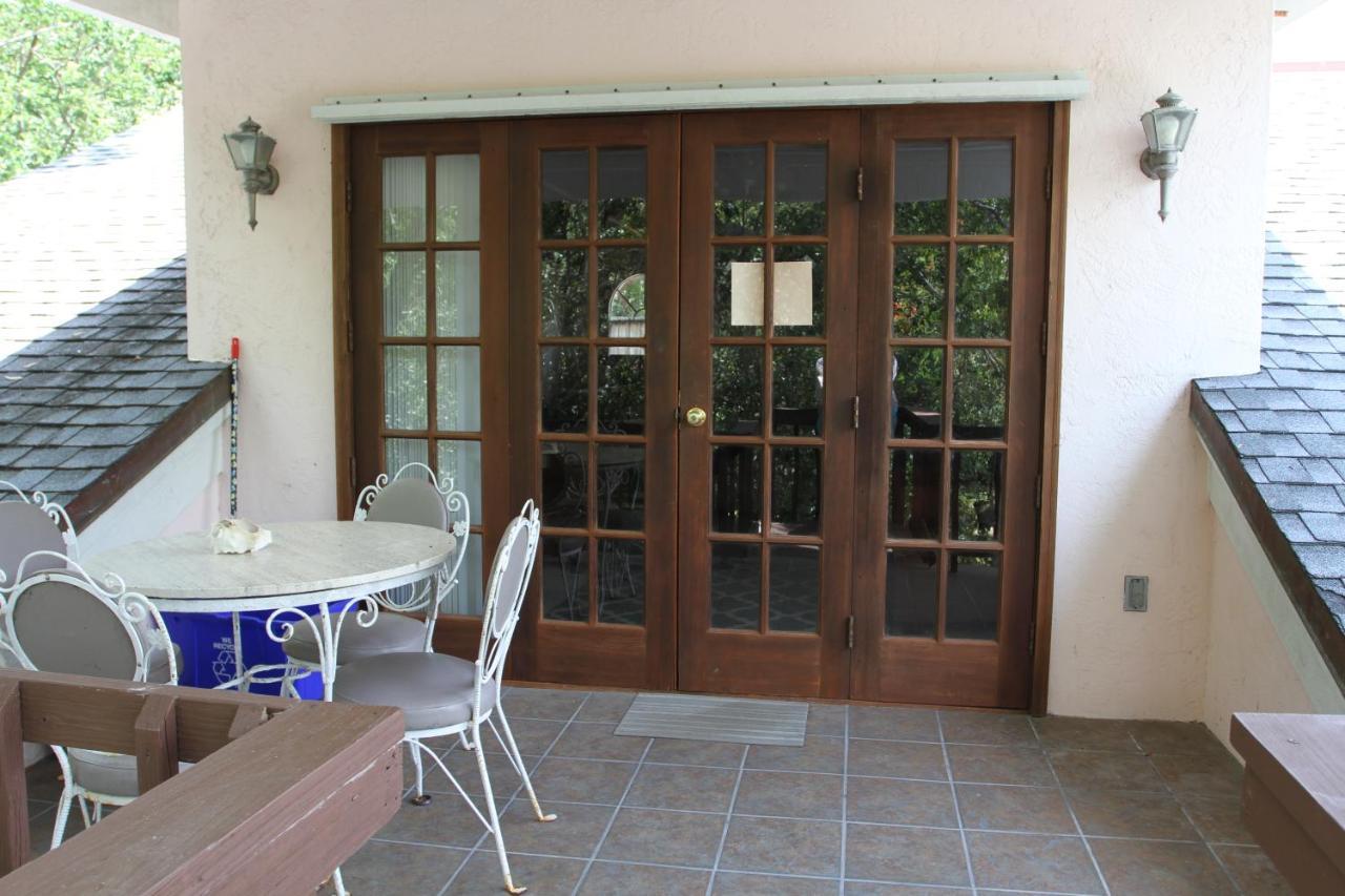 Bennetts Estate * Key Largo