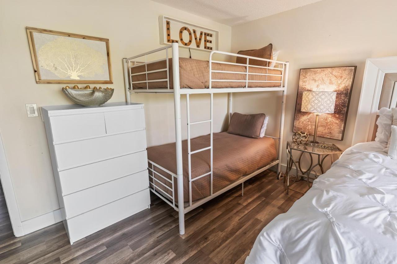 Apartment Voted Key Largo's #1 Destination, Pool, Marina, Kayaks, Tennis, Pickle Ball *