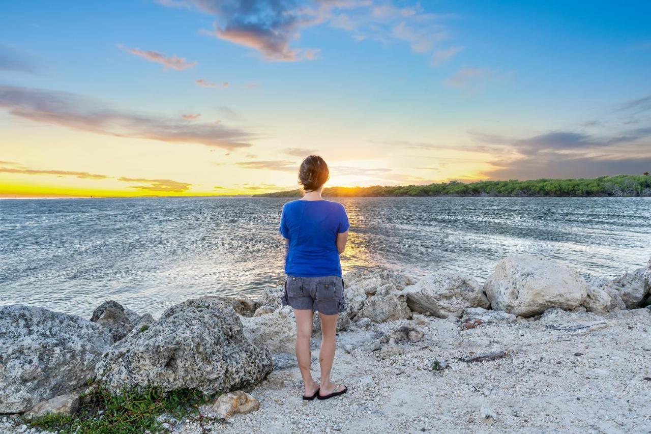 Voted Key Largo's #1 Destination, Pool, Marina, Kayaks, Tennis, Pickle Ball Apartment