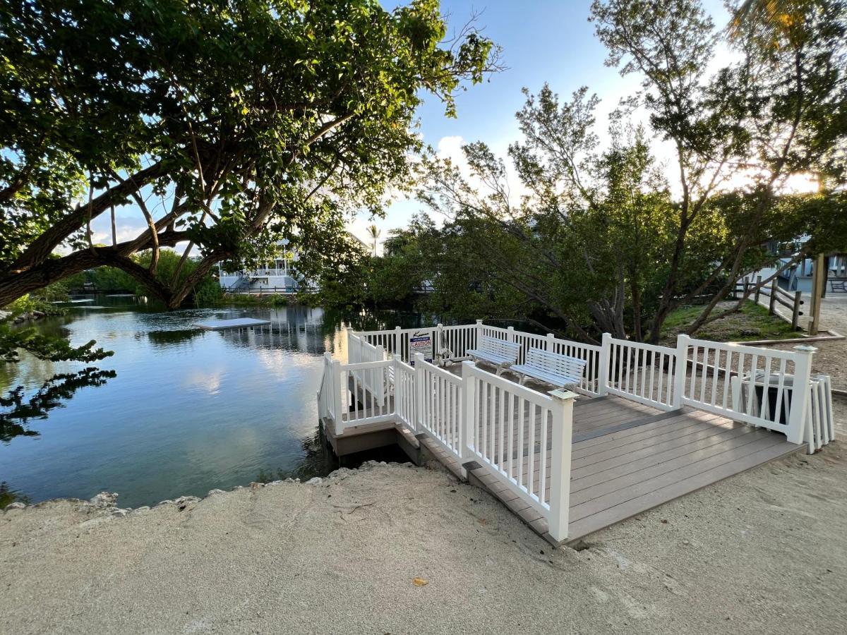 Apartment Voted Key Largo's #1 Destination, Pool, Marina, Kayaks, Tennis, Pickle Ball