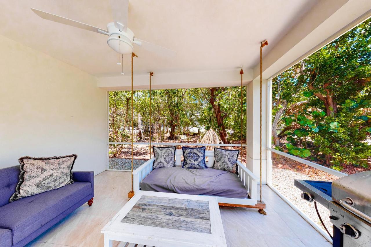 Pure Aquamarine Holiday home