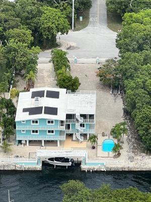 Casa Bahiamar Stunning - 28 Day Minimum, Pool And Dock * Key Largo