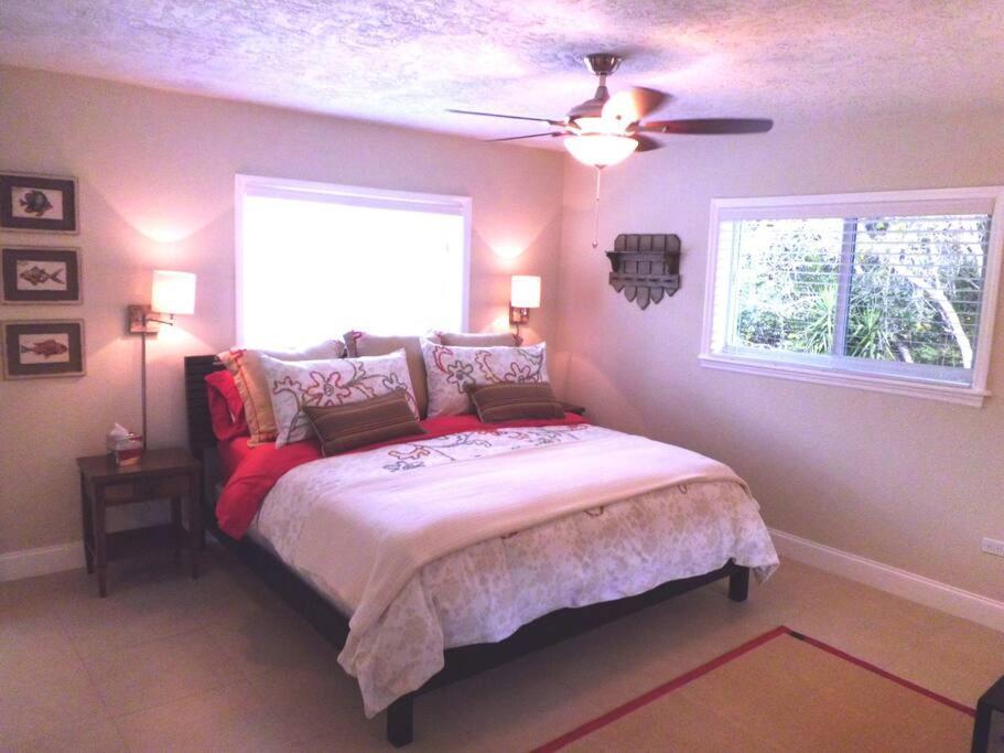 Holiday home Casa Bahiamar Stunning - 28 Day Minimum, Pool And Dock Key Largo