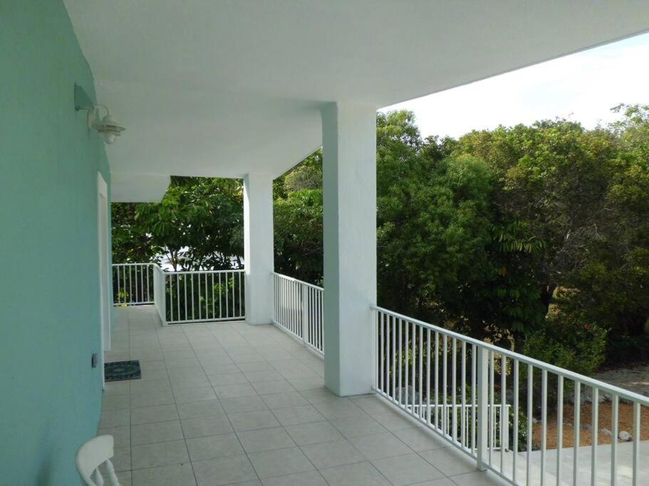 Casa Bahiamar Stunning - 28 Day Minimum, Pool And Dock Holiday home
