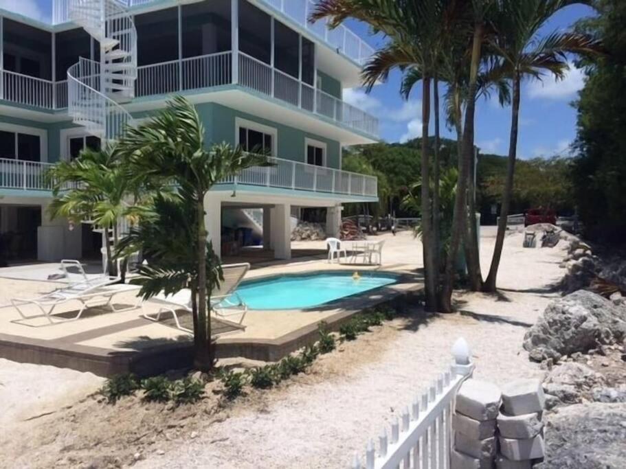 Holiday home Casa Bahiamar Stunning - 28 Day Minimum, Pool And Dock Key Largo