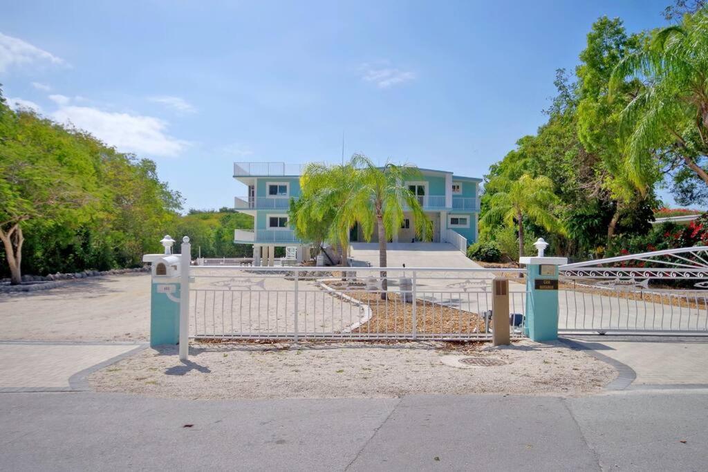Casa Bahiamar Stunning - 28 Day Minimum, Pool And Dock Holiday home