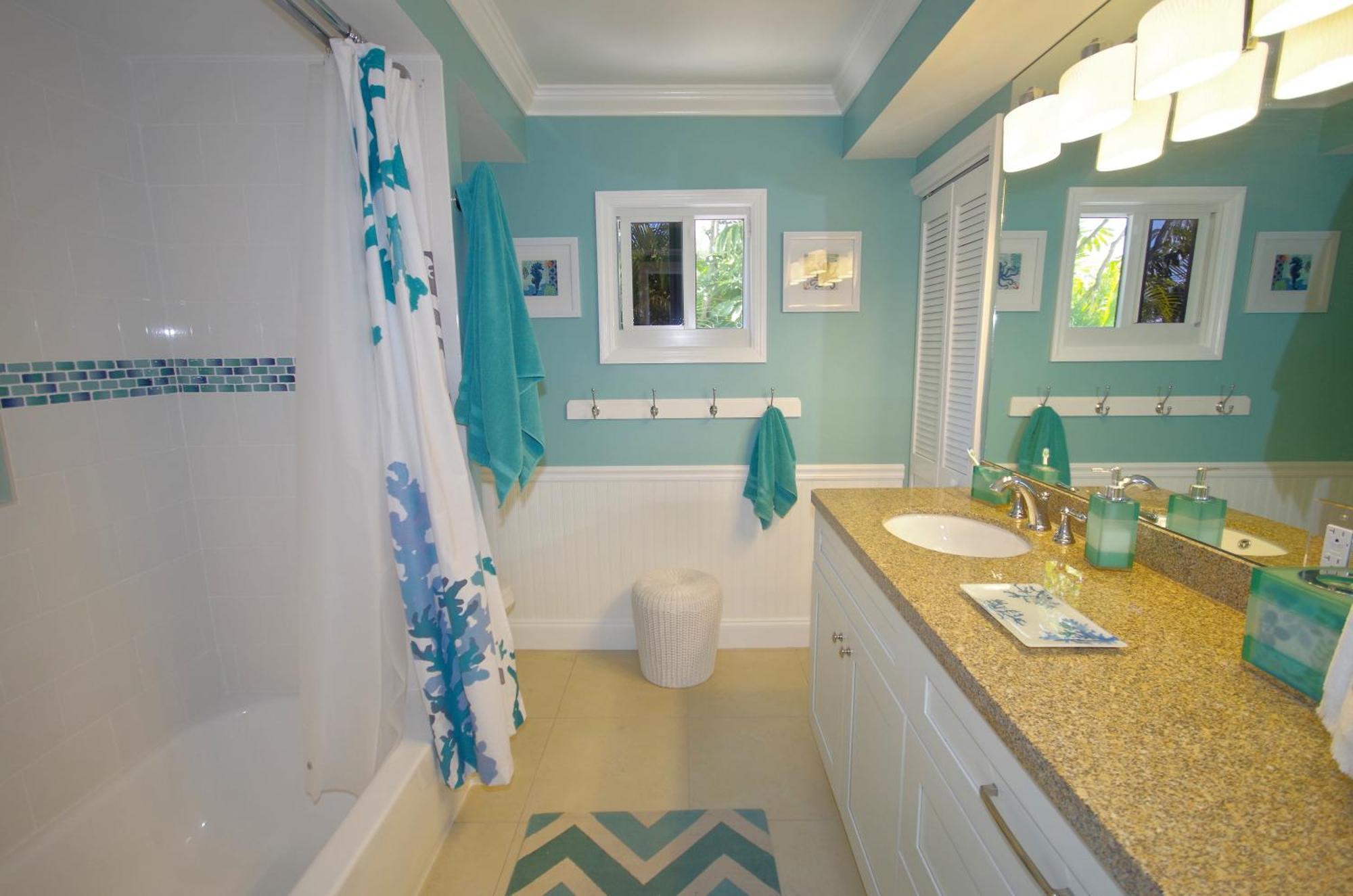 Holiday home Casa Bahiamar Stunning - 28 Day Minimum, Pool And Dock