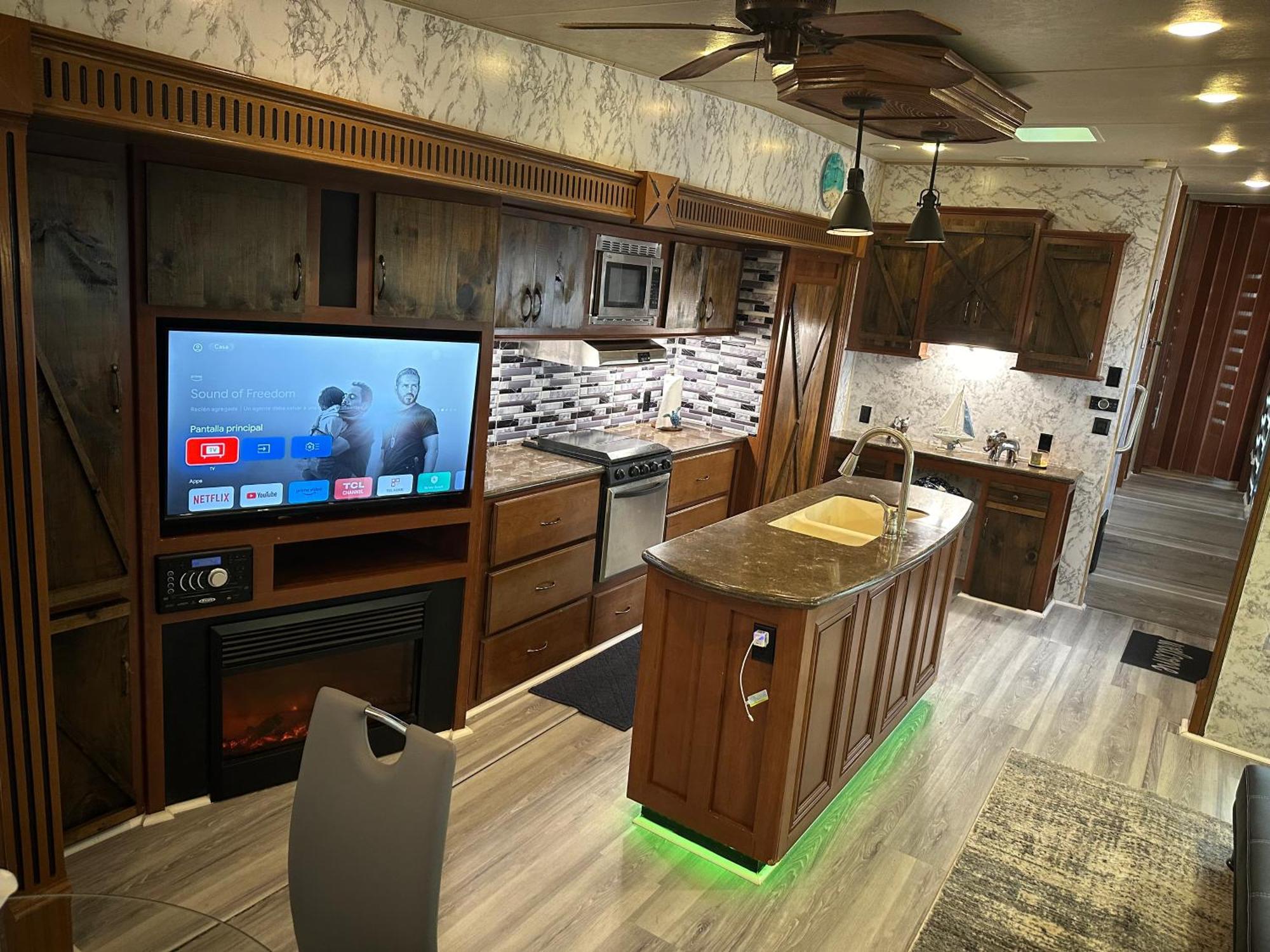 Campsite World Zone In Calusa