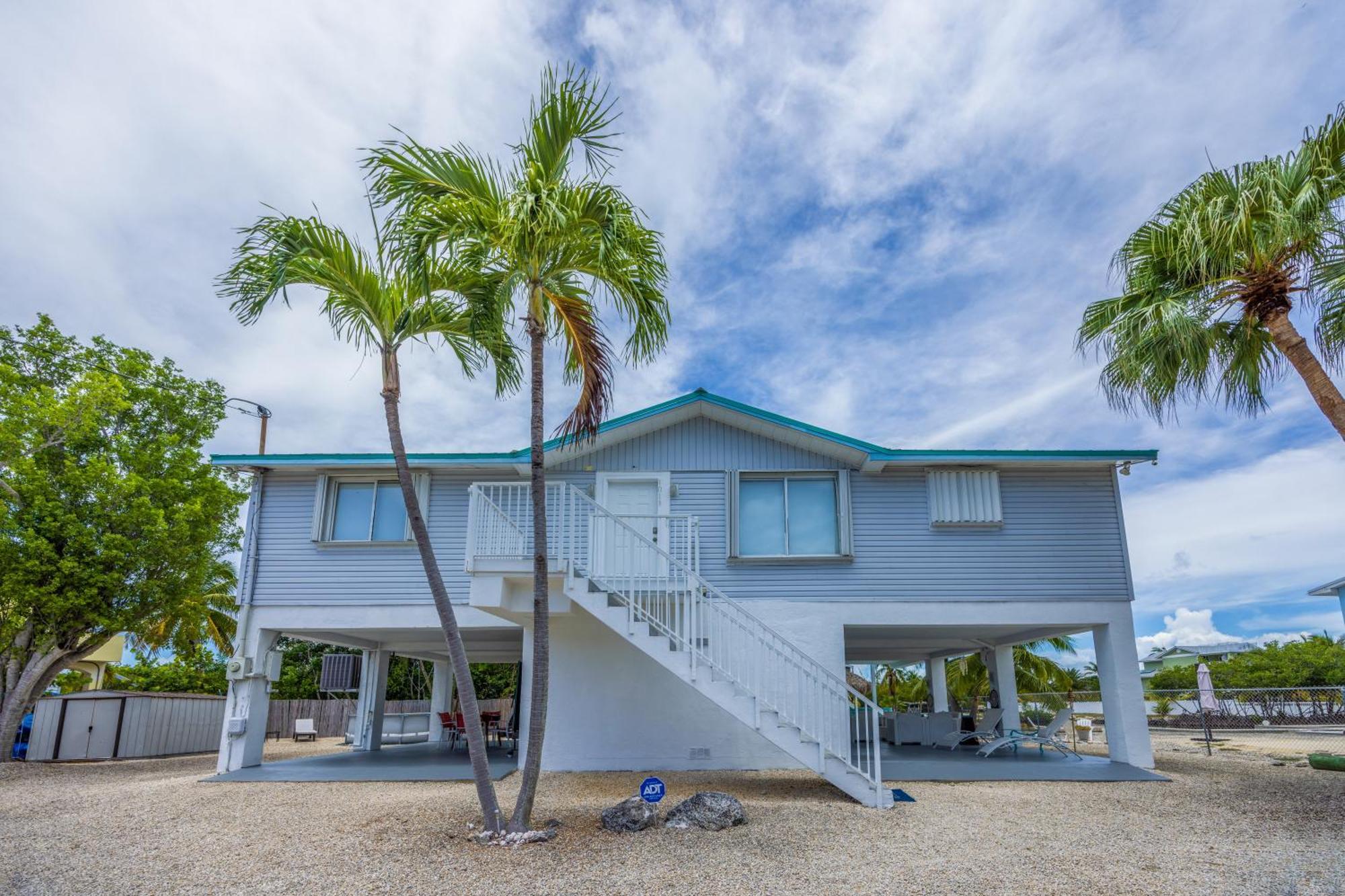 Holiday home Bayside Canal With Dock/ Jacuzzi/ Pool. Key Largo