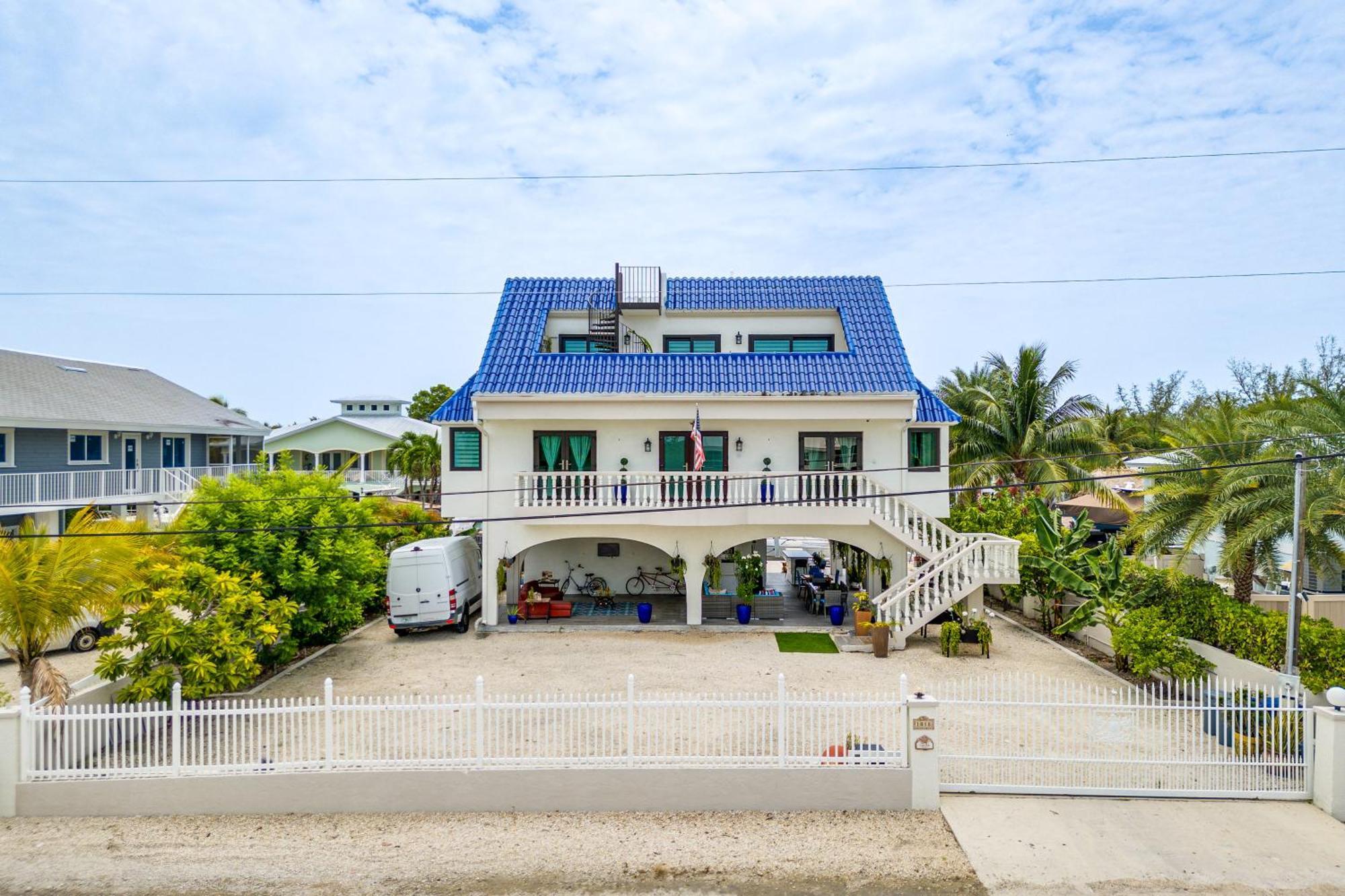Holiday home Waterfront Oasis With Boat Dock And Swim *