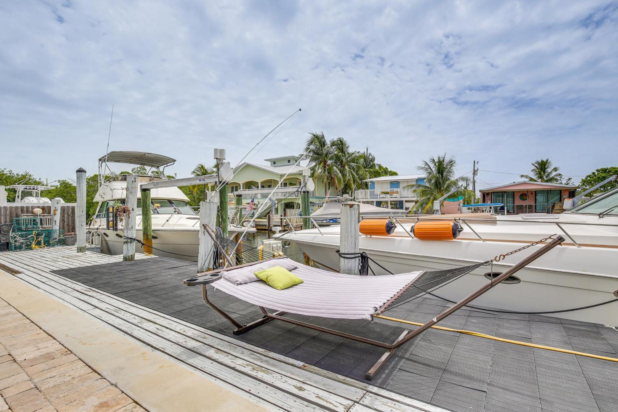Holiday home Waterfront Oasis With Boat Dock And Swim