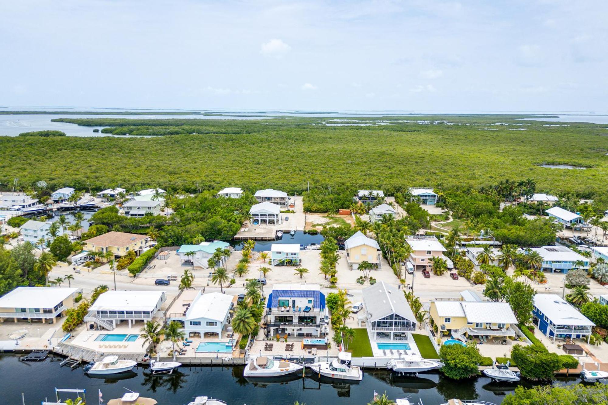 Holiday home Waterfront Oasis With Boat Dock And Swim