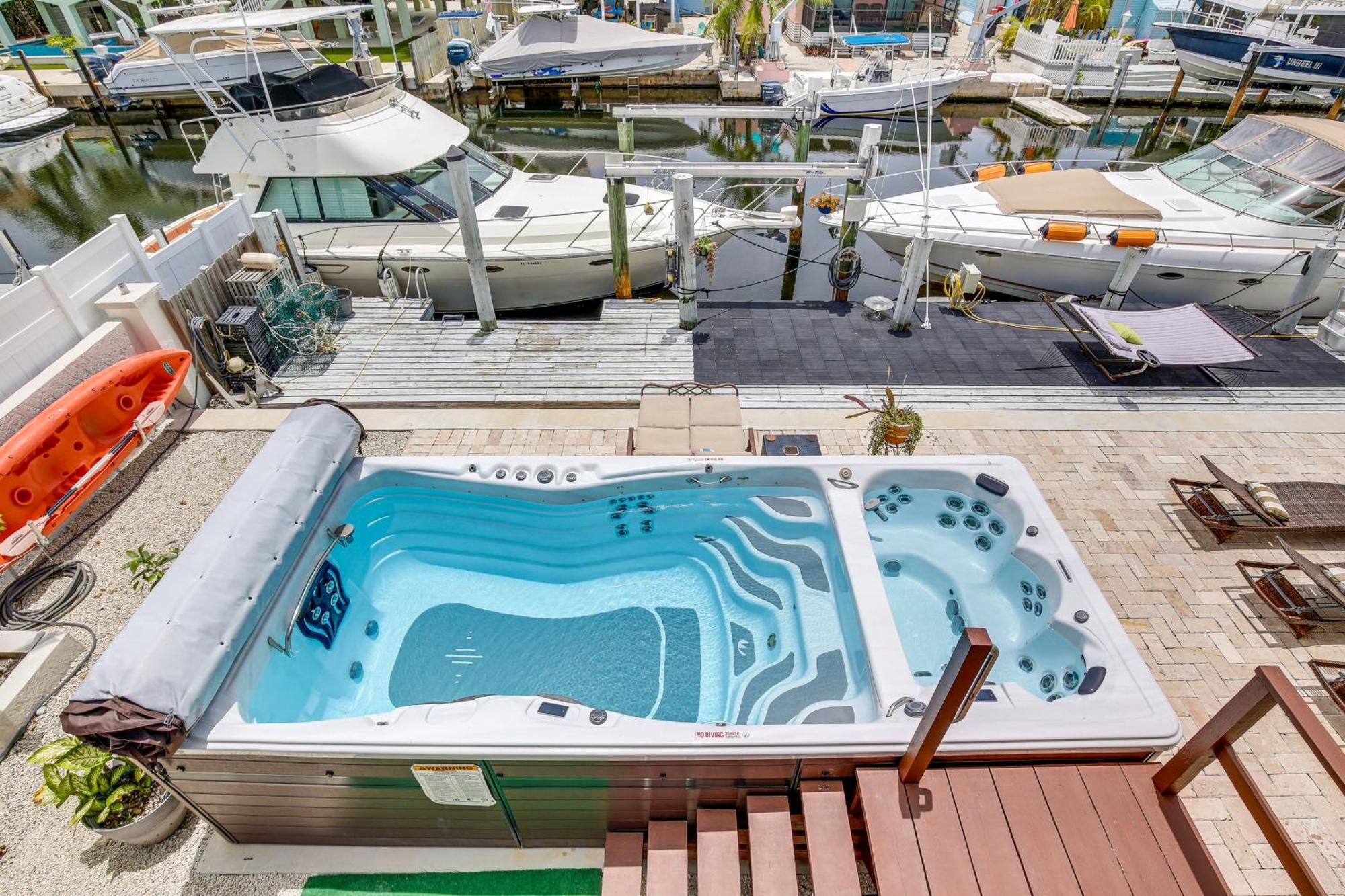 Holiday home Waterfront Oasis With Boat Dock And Swim *