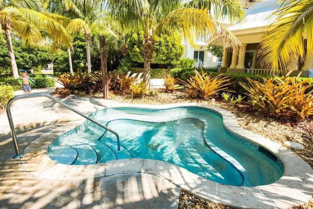 Mariners 210 Great Location With Marina Views *