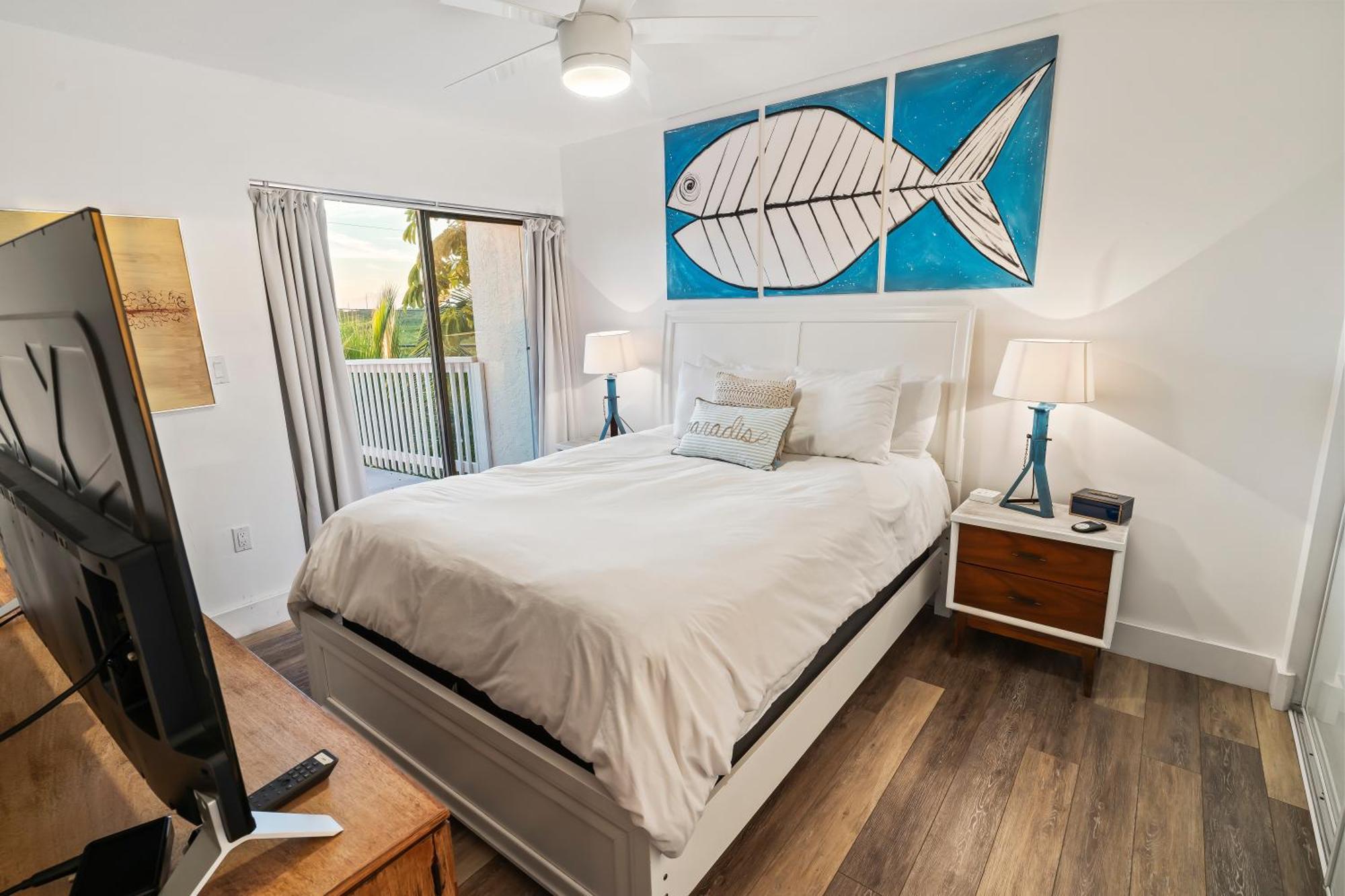 Apartment Art Decor Unit Pool Tennis Private Marina Pickleball Key Largo