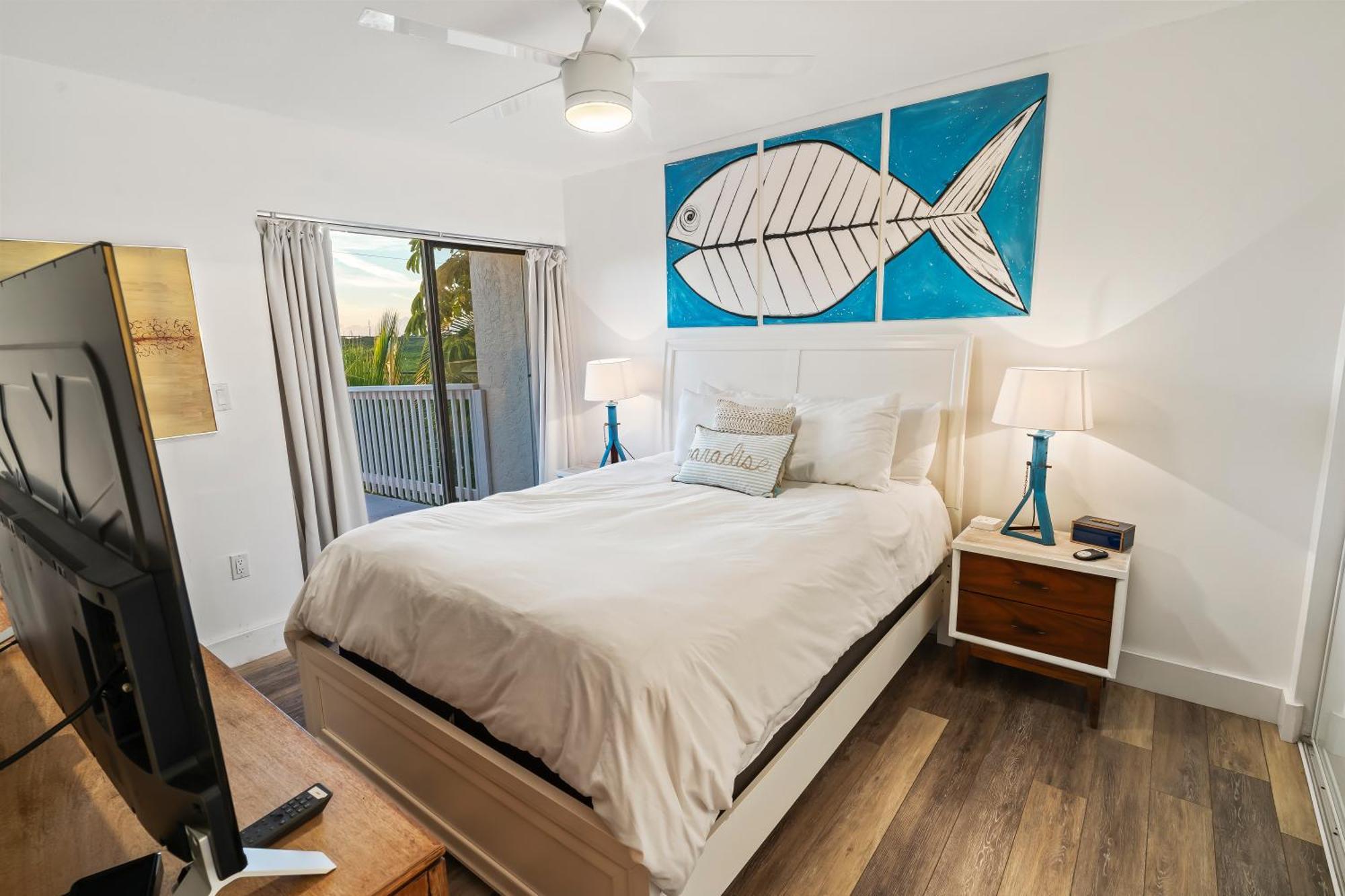 Art Decor Unit Pool Tennis Private Marina Pickleball Key Largo