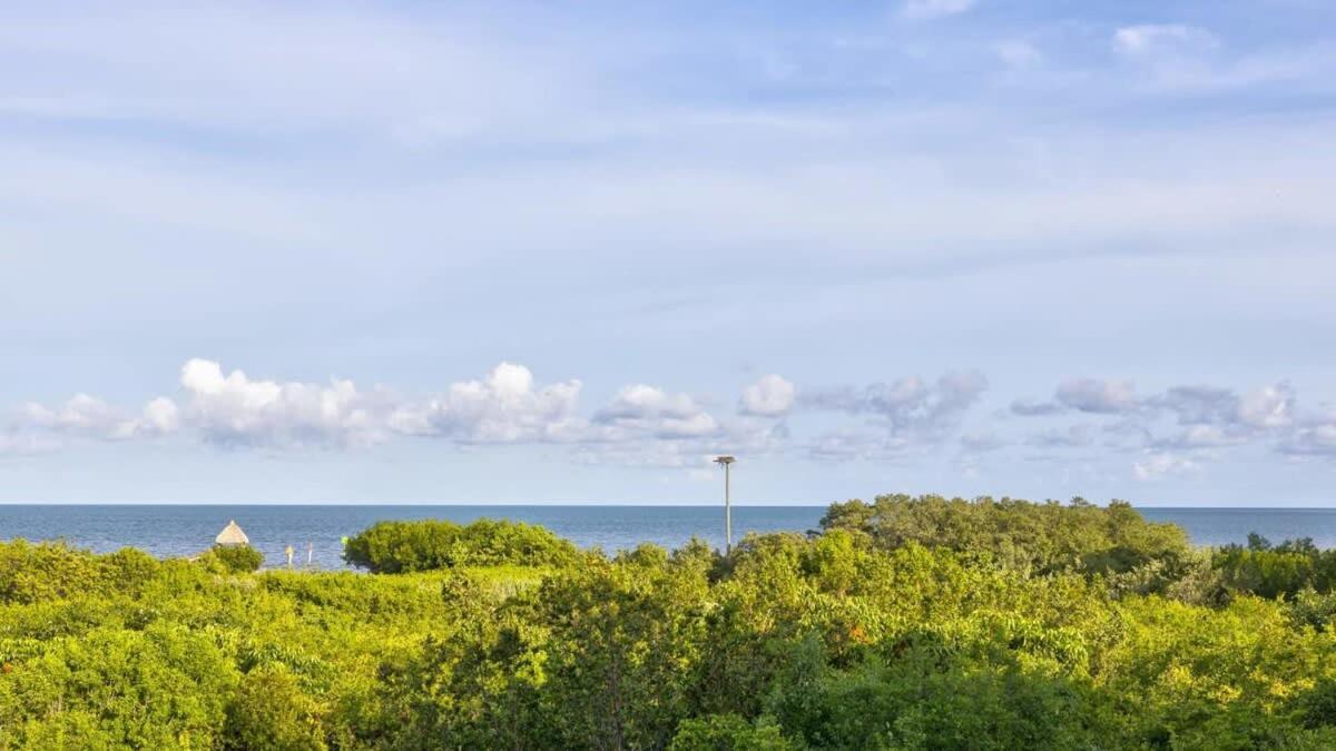 Marina To Ocean View Ocean Pointe 5308 Holiday home *