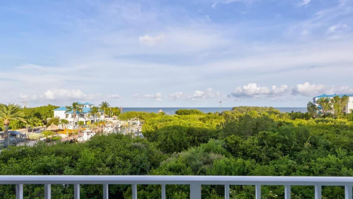 Marina To Ocean View Ocean Pointe 5308 Holiday home *