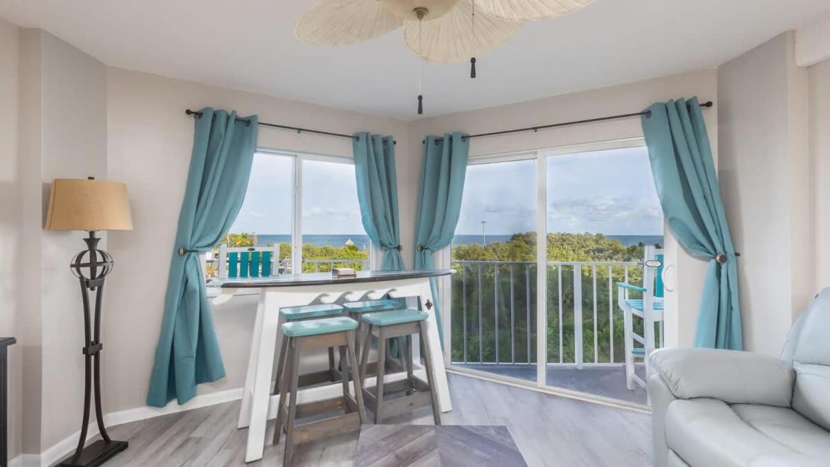 Marina To Ocean View Ocean Pointe 5308 Holiday home