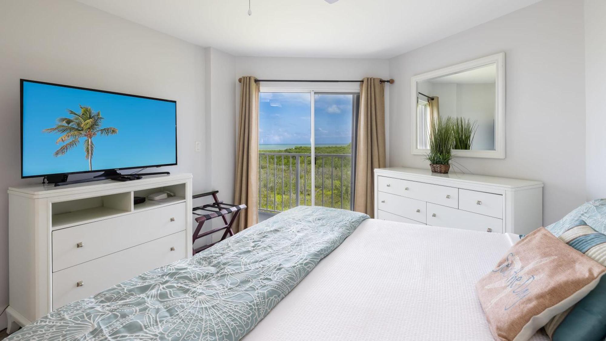 Nauti Hideaway Ocean Pointe 2314 *