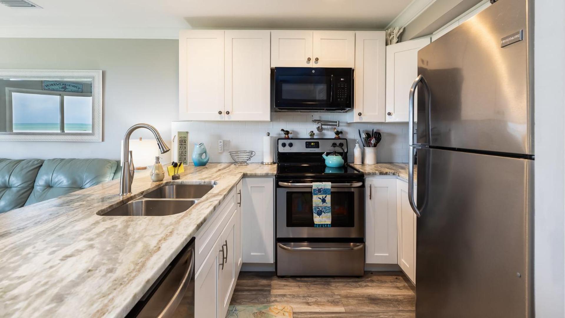 Sea View And Sunrise Floor Ocean Pointe 2412 Holiday home *