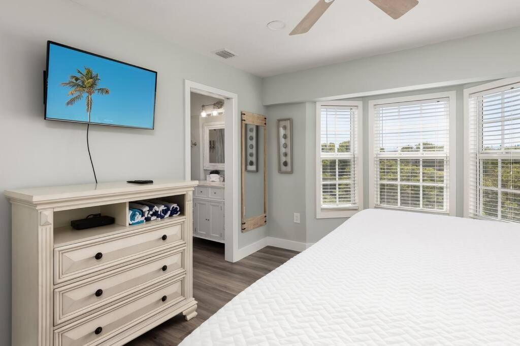 Ocean View Corner Penthouse Ocean Pointe 5416
