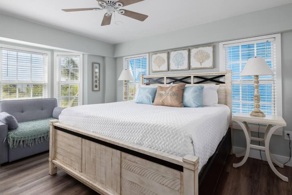 Ocean View Corner Penthouse Ocean Pointe 5416 Holiday home *