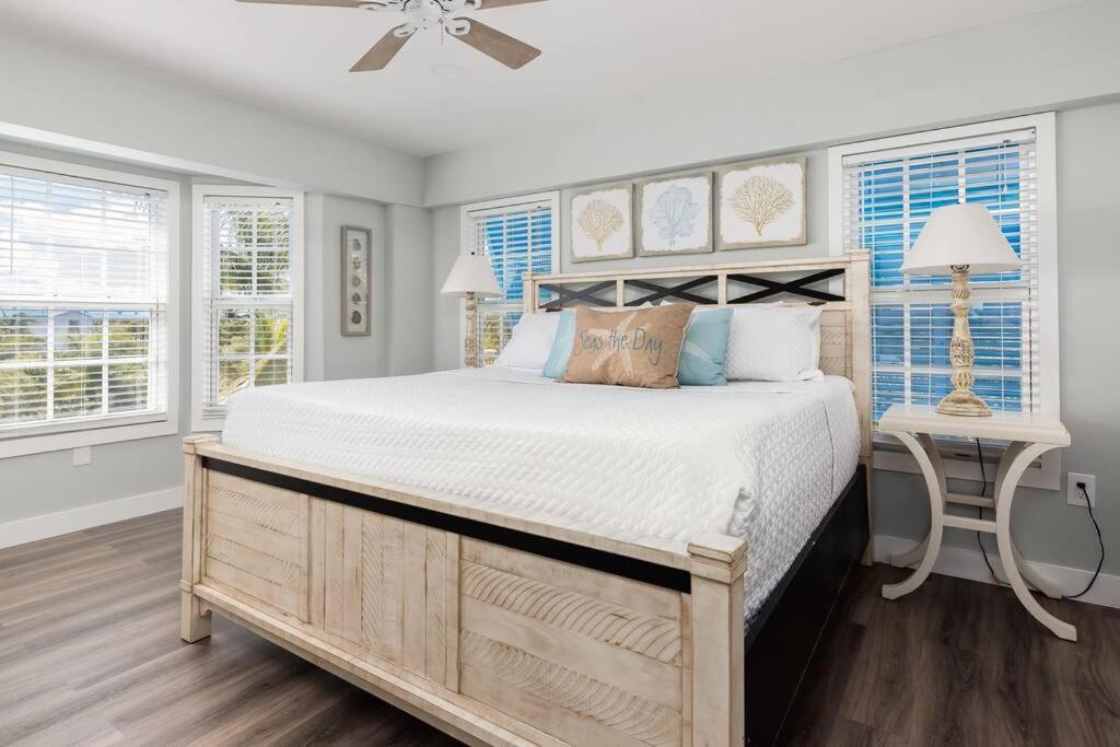 Ocean View Corner Penthouse Ocean Pointe 5416 Holiday home *