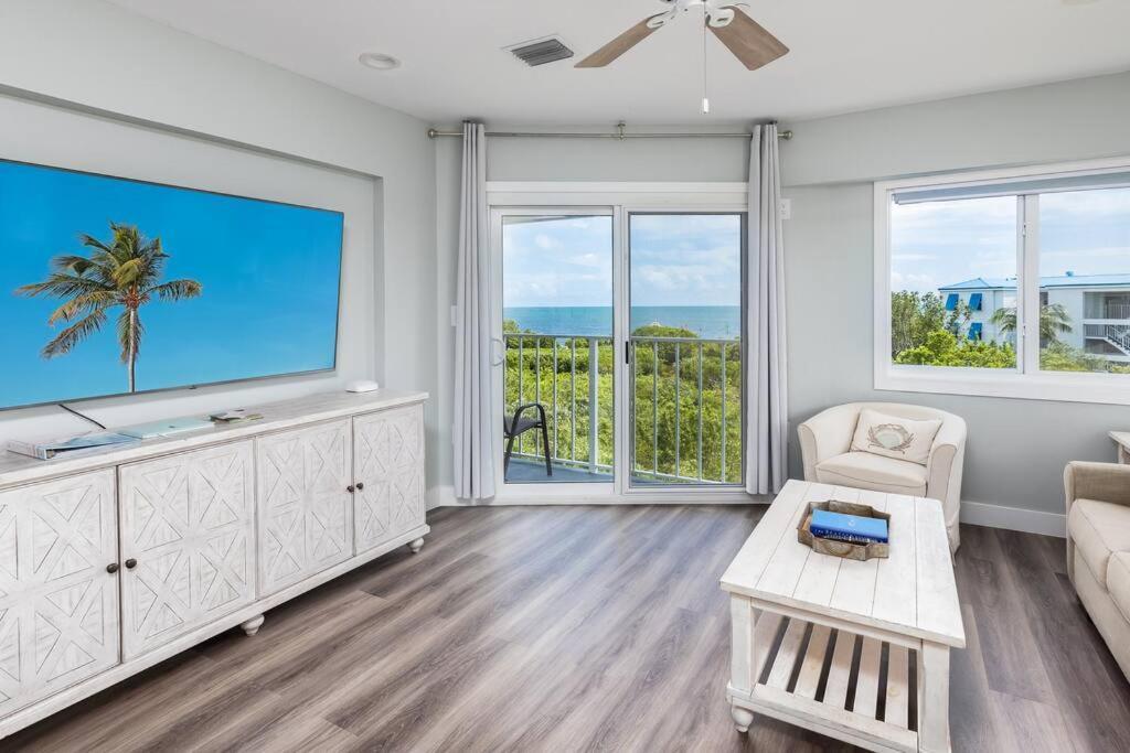 Ocean View Corner Penthouse Ocean Pointe 5416 Holiday home