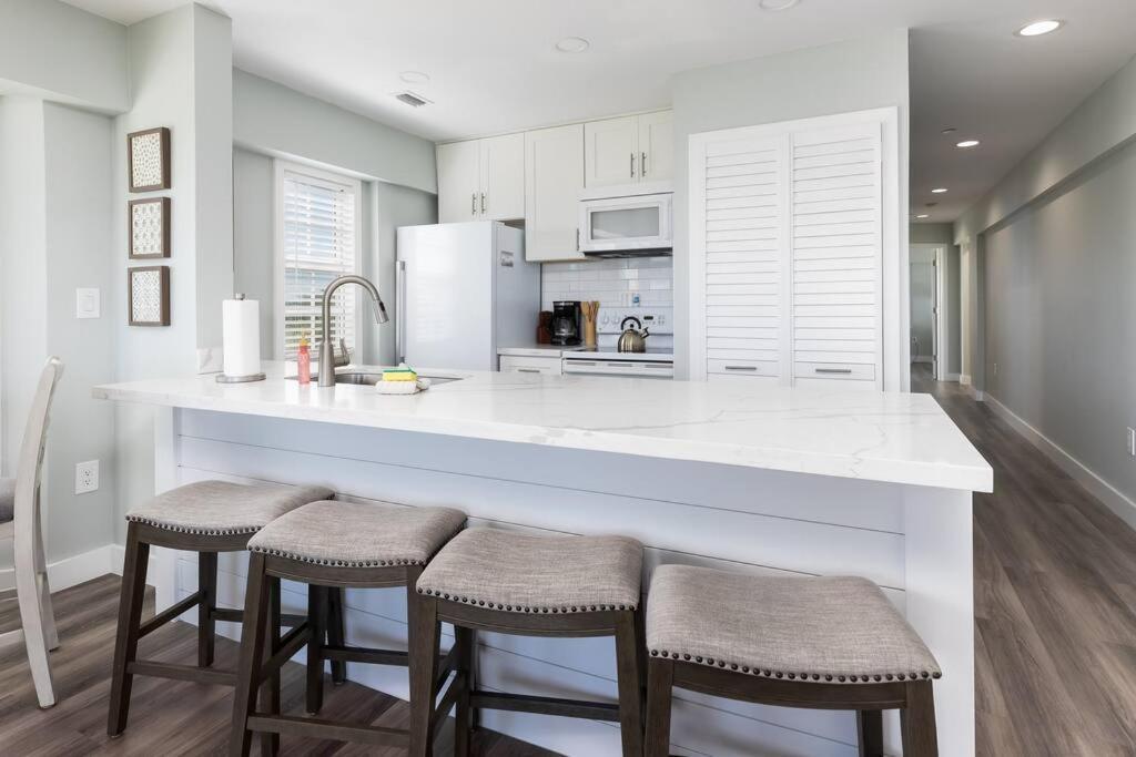 Holiday home Ocean View Corner Penthouse Ocean Pointe 5416 Key Largo