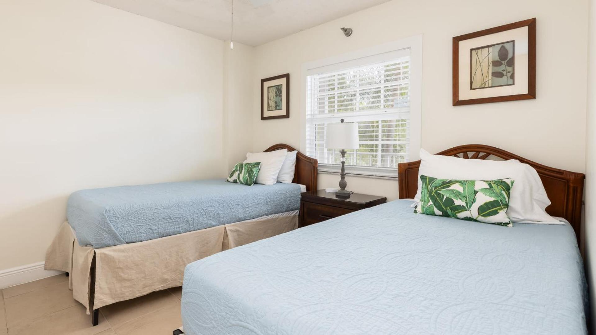 Modern And Coastal 3212 Is Across From Pool Holiday home *