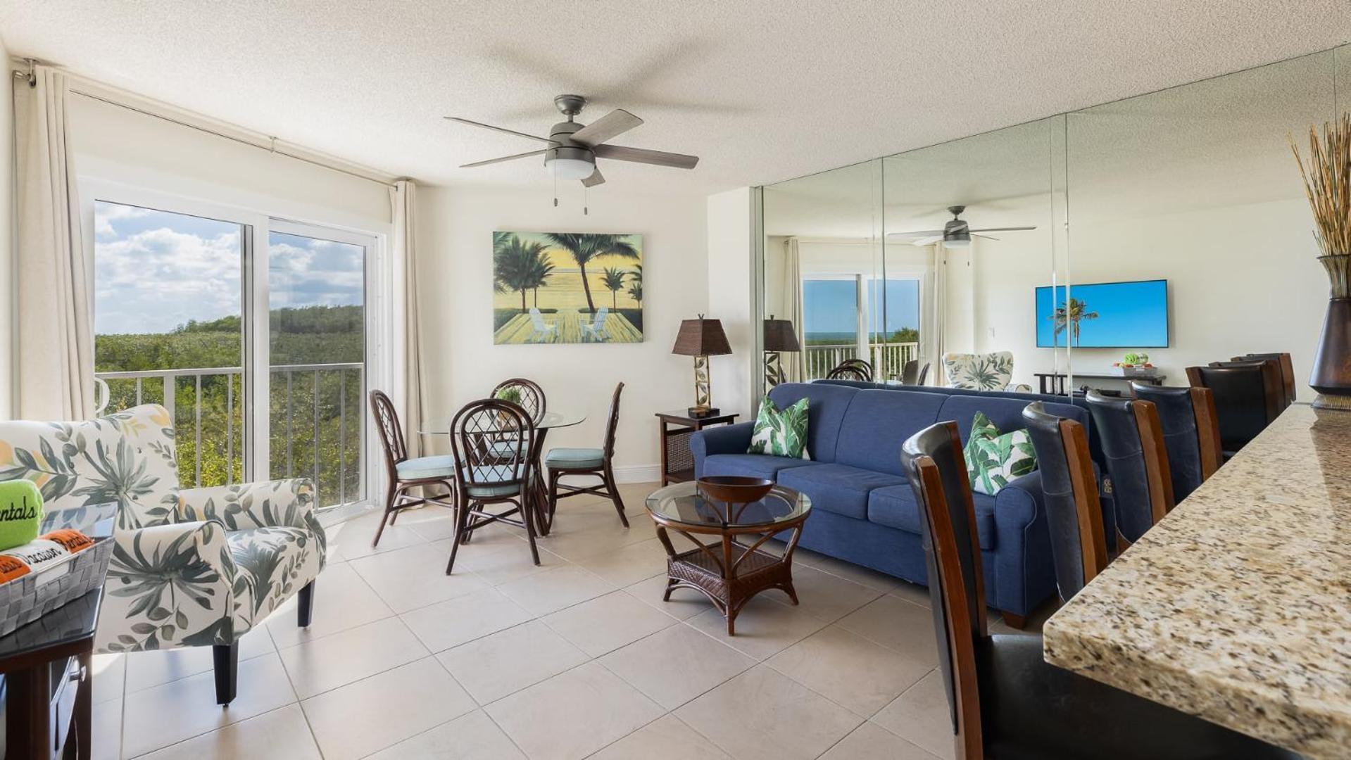 Modern And Coastal 3212 Is Across From Pool Holiday home