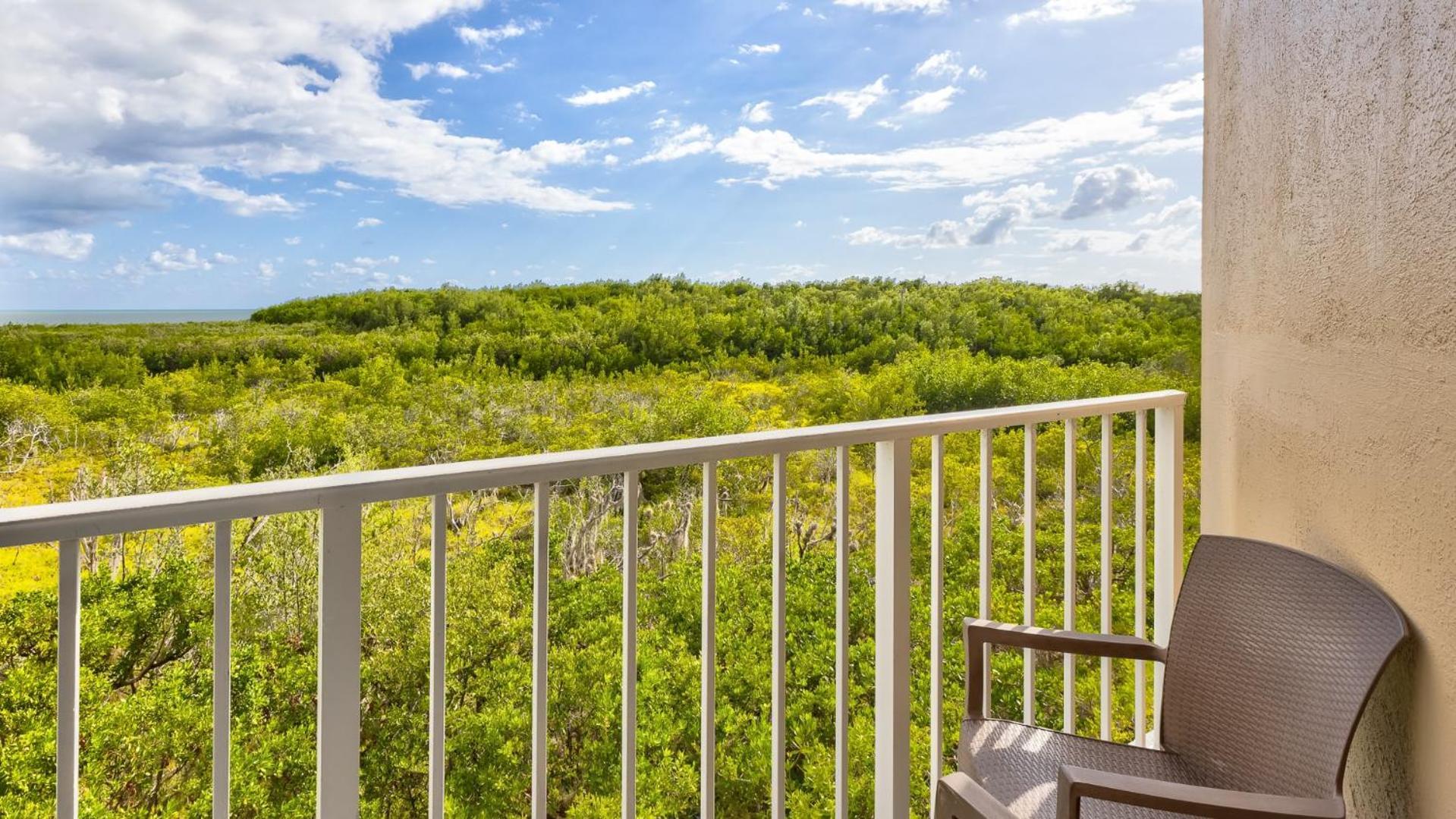 Holiday home Modern And Coastal Ocean Pointe 2307 Key Largo