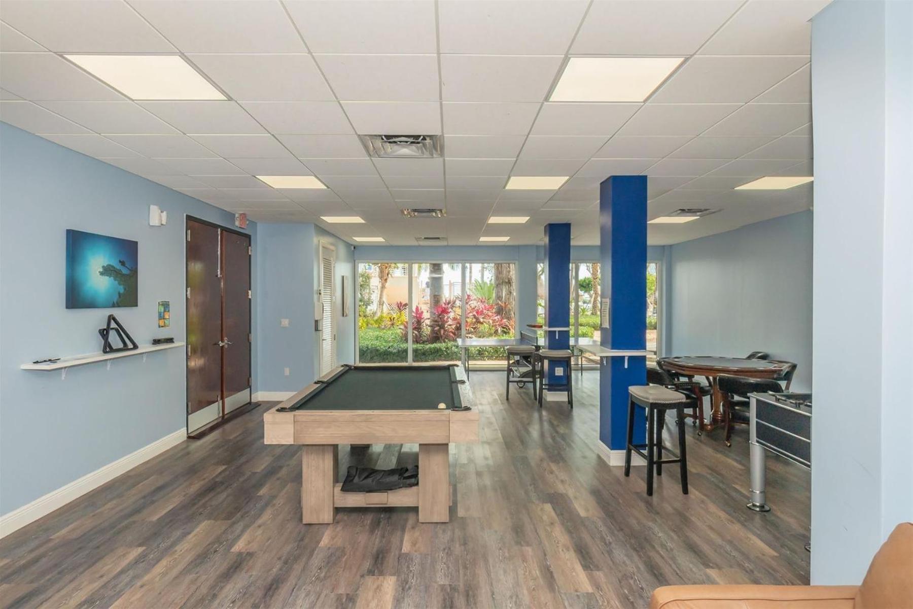 Apartment 311 Mariners Club
