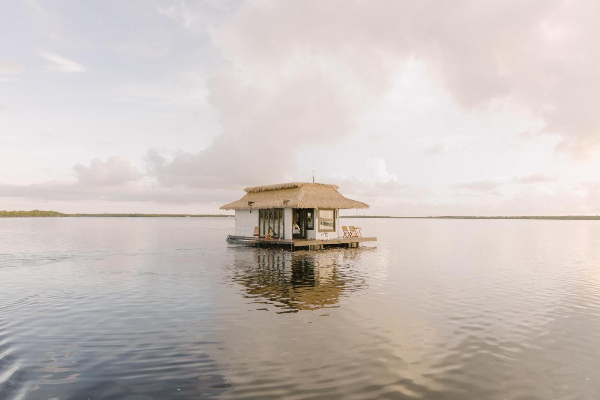 Floating Oasis - Luxury Private With Modern Amenities Key Largo
