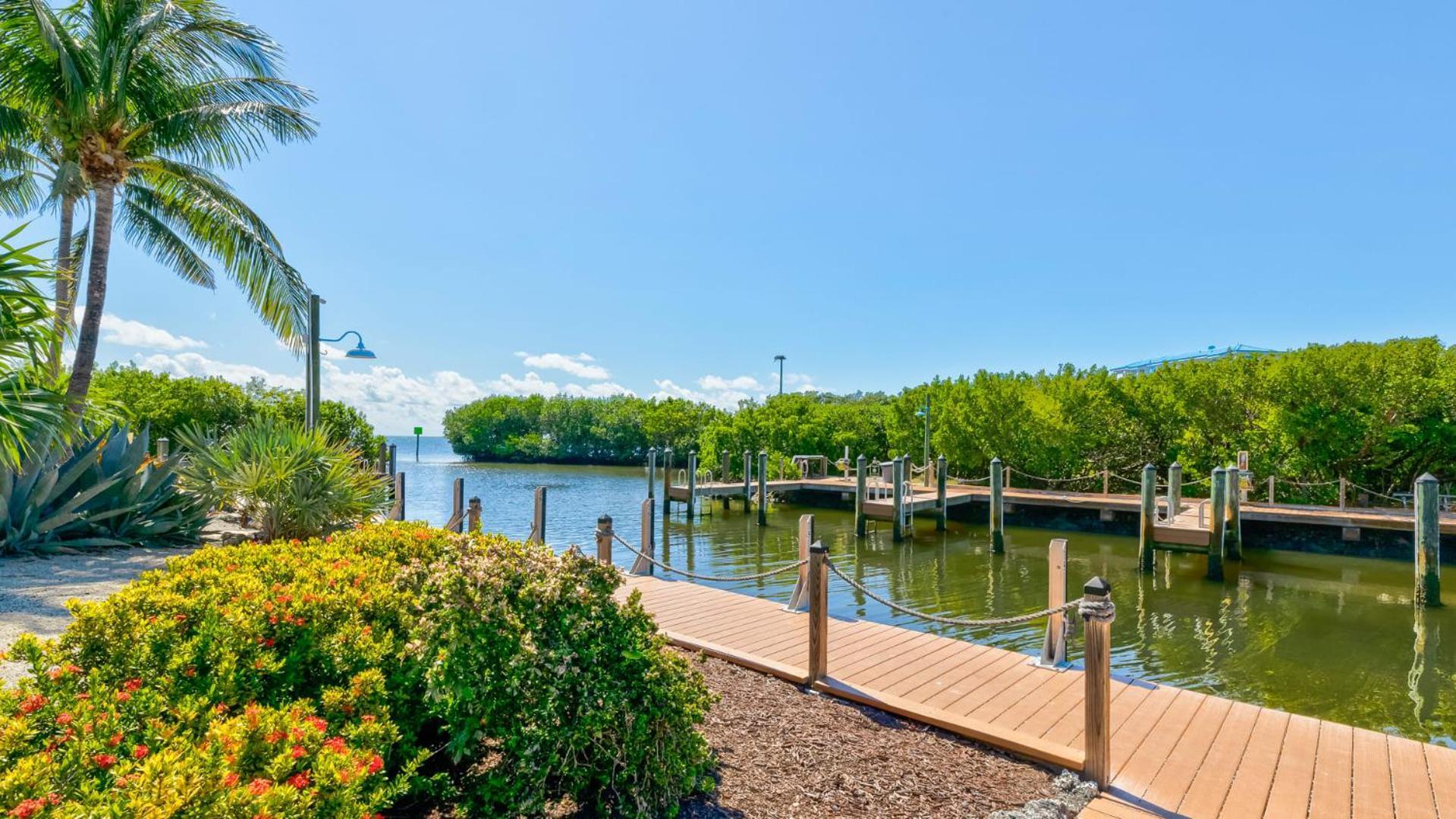 Modern And Coastal Ocean Pointe 2307