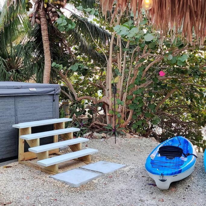 Tidemark - Private Swim Spa, Tiki, 200ft Of Waterfront Dockage *