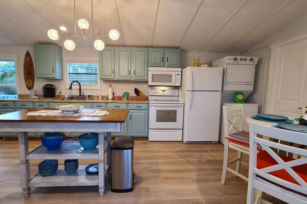 Tidemark - Private Swim Spa, Tiki, 200ft Of Waterfront Dockage Holiday home *