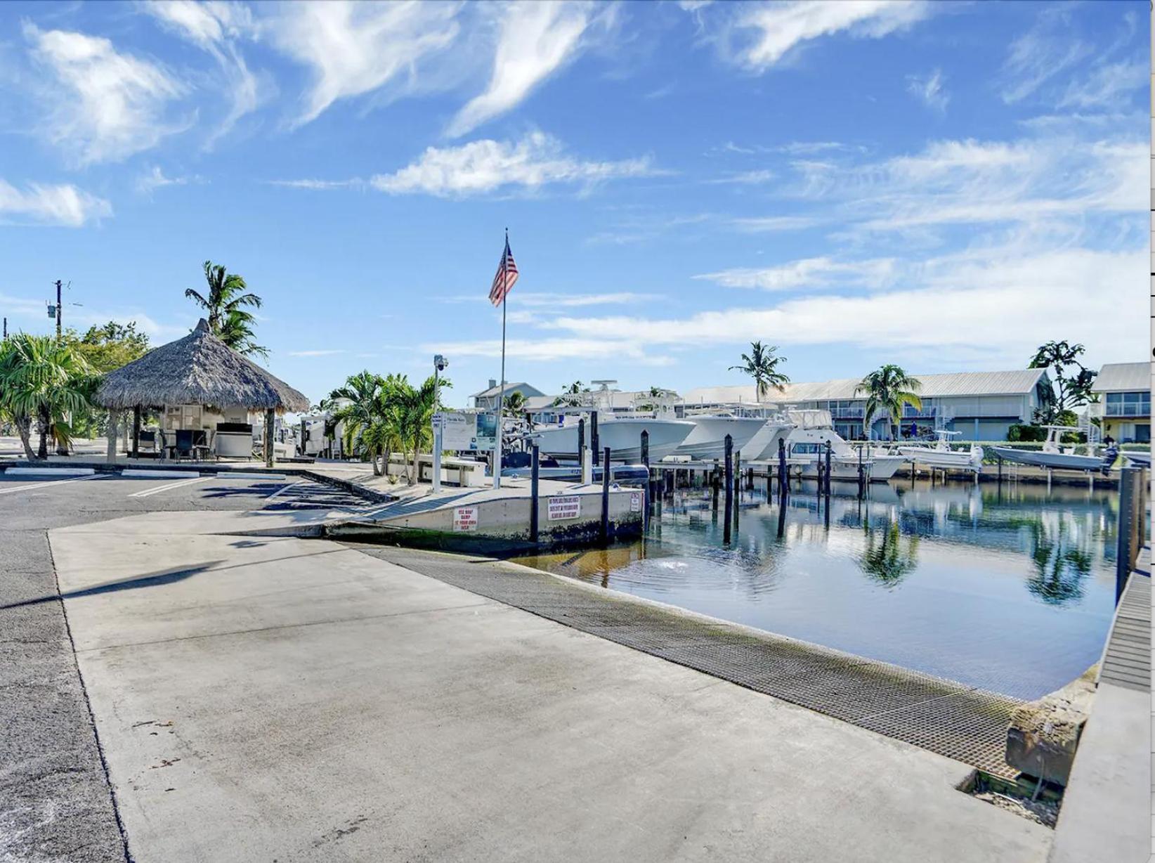 Beautiful Kawama Townhouse-p6 *