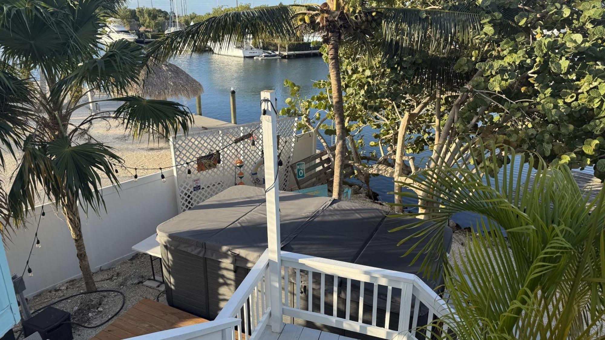 Tidemark - Private Swim Spa, Tiki, 200ft Of Waterfront Dockage Holiday home *