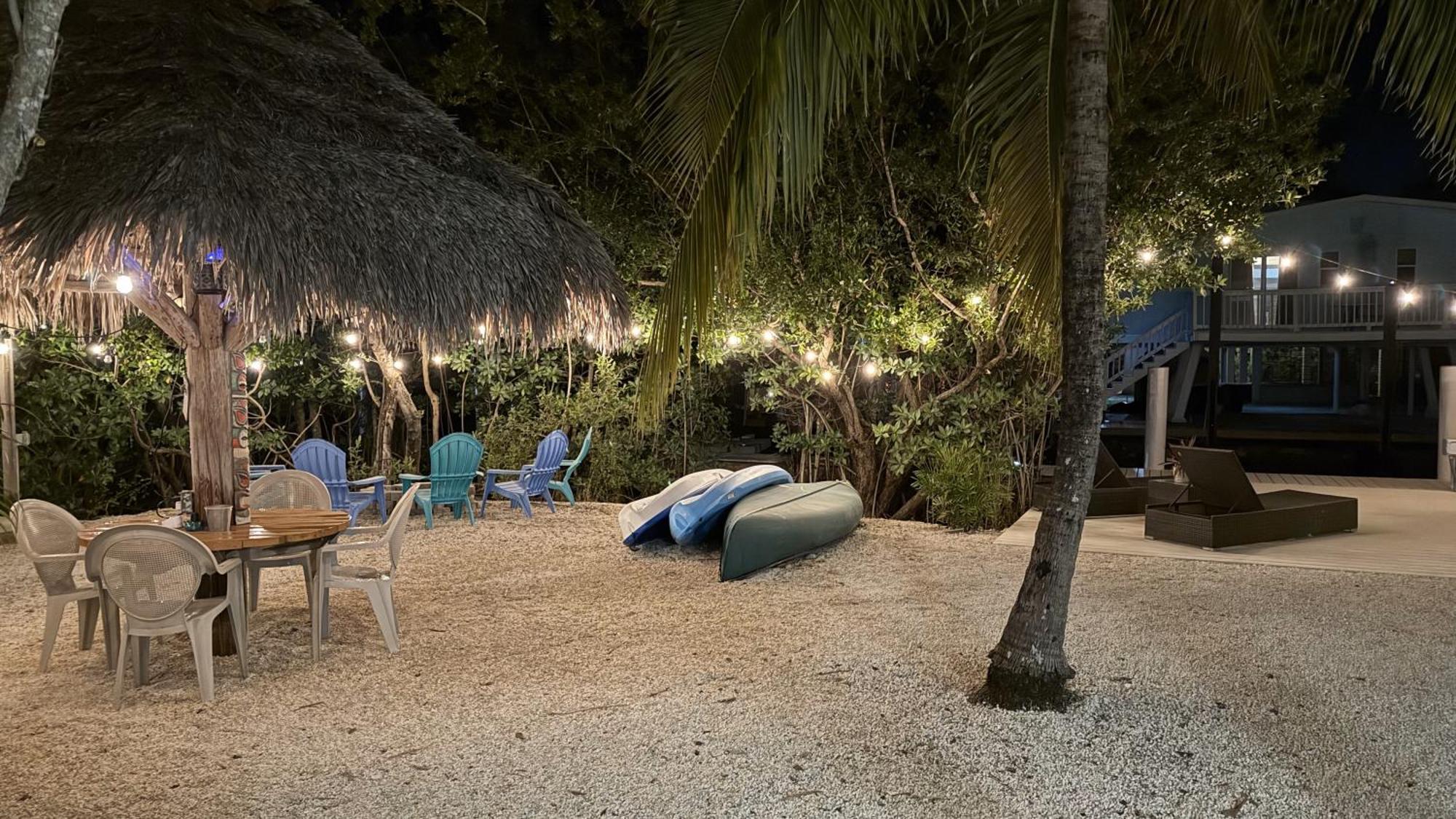 Tidemark - Private Swim Spa, Tiki, 200ft Of Waterfront Dockage *