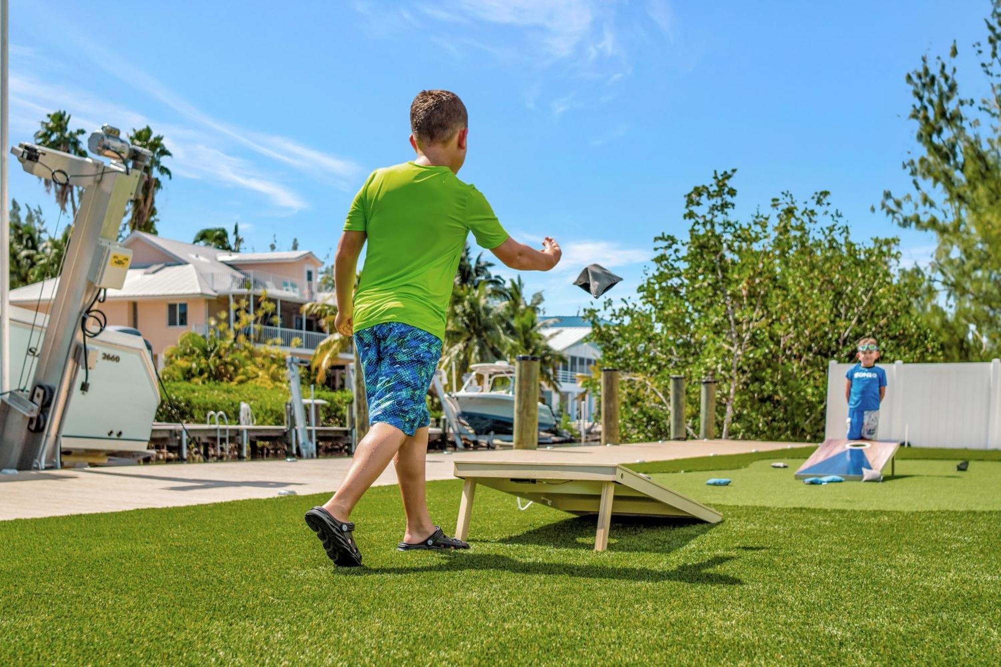 Holiday home Keys Casa - Elegant Waterfront Retreat, Sleeps 16, Elevator, Private Dock, Putt-putt