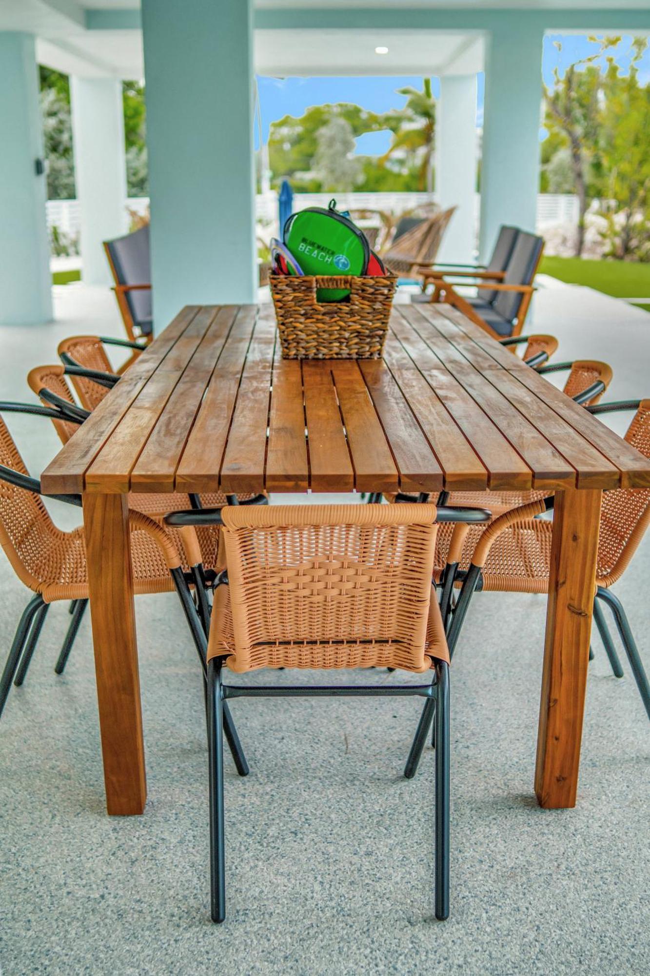 Holiday home Keys Casa - Elegant Waterfront Retreat, Sleeps 16, Elevator, Private Dock, Putt-putt