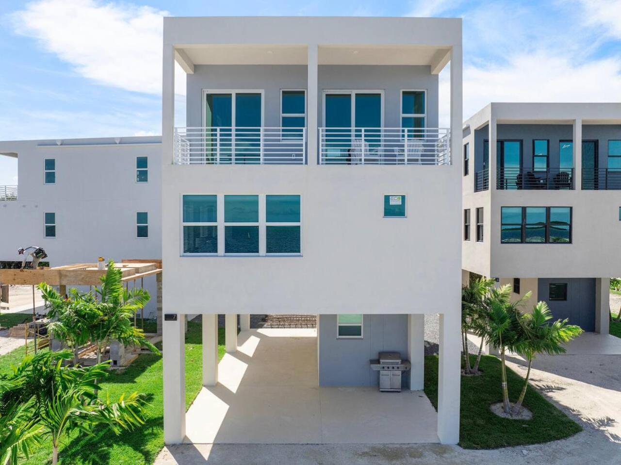 Oceanfront Oasis With Pool And Hot Tub * Key Largo